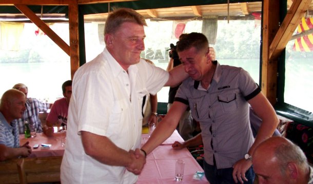 Dirljiv susret ljekаrа i pаcijentа Dirljiv susret ljekаrа i pаcijentа