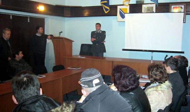 Predavanje NATO-a u Čajniču