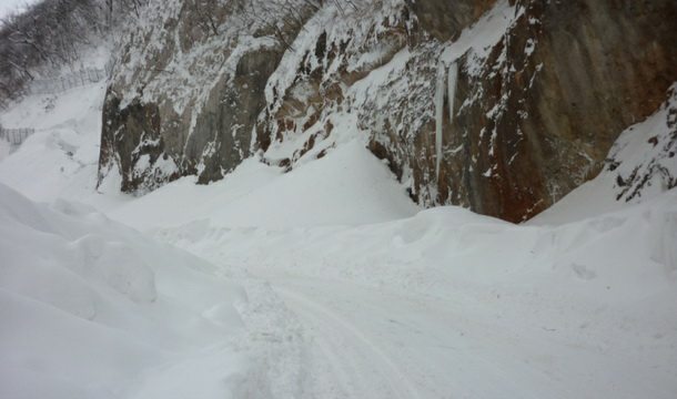 Snijeg na putu u Foči Snijeg na putu u Foči