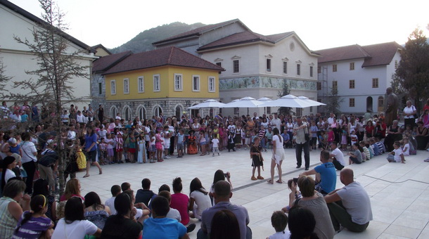 Maskenbal u Andrićgradu
