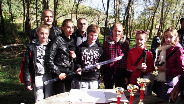 Druženje osnovaca kroz ekologiju i ribarsko takmičenje