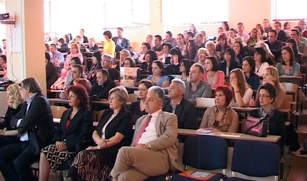 Simpozijum stomatologa u Foči