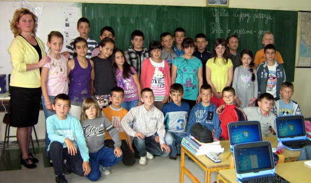 Snežana Pjevčević sa učenicima