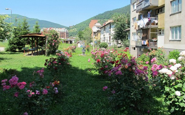 Dvorište u Foči - ZEV Svetosavska
