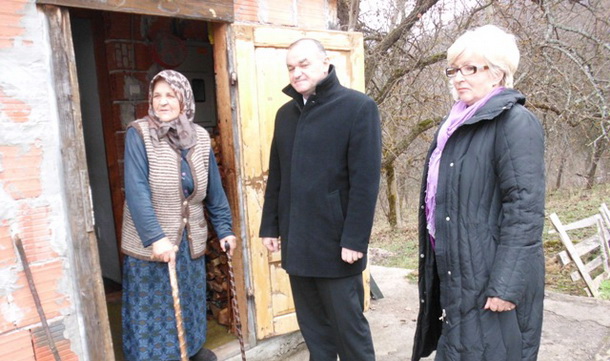 Pomoć paketi u Rogatici