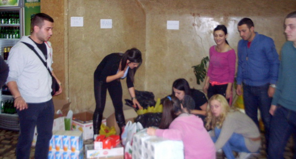 Studenti bogoslovije i medicine-pomoć