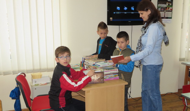 Djeca u biblioteci u Rogatici