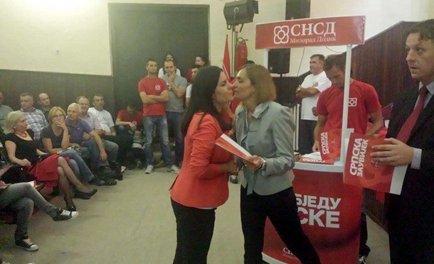 Podjela clanskih karata SNSD