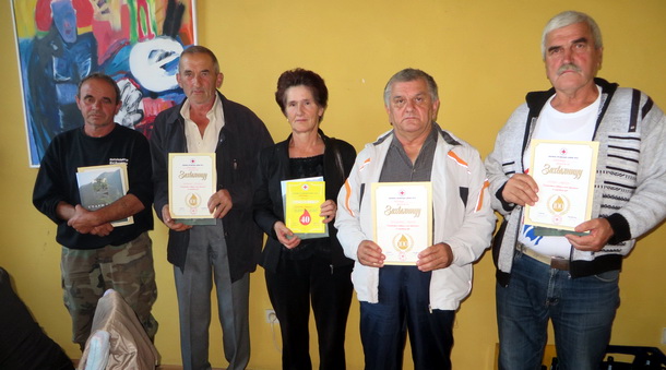 Davaoci krvi u Rogatici