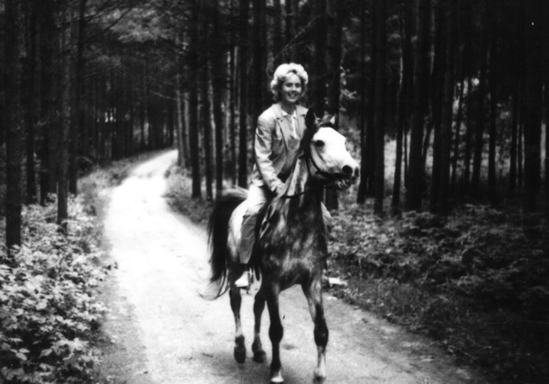 Lepa Brena