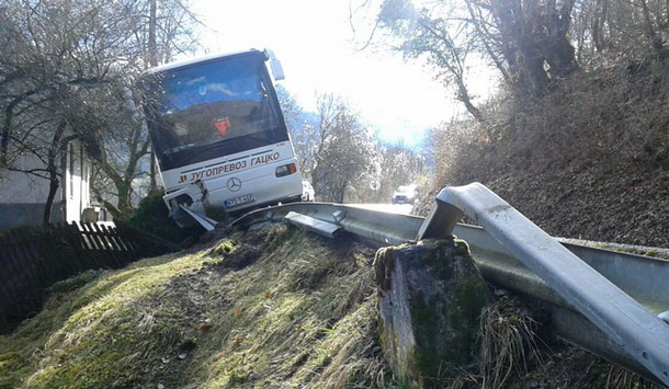 autobus sletio u Foci 2