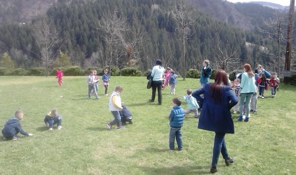 Djeca u hramu u Cajnicu 2