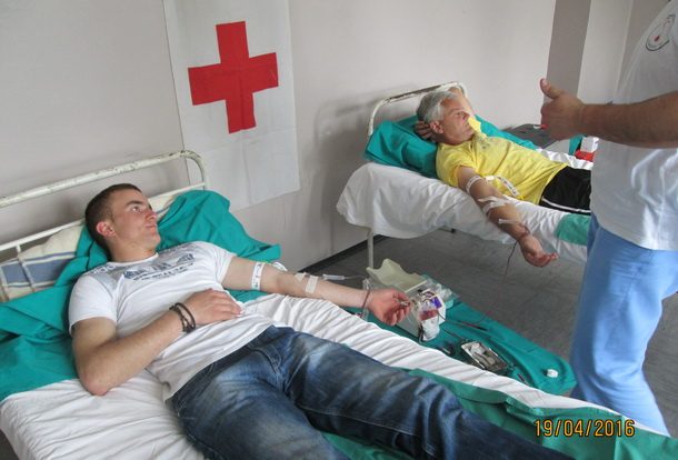 Davacoi krvi u Rogatici (2)