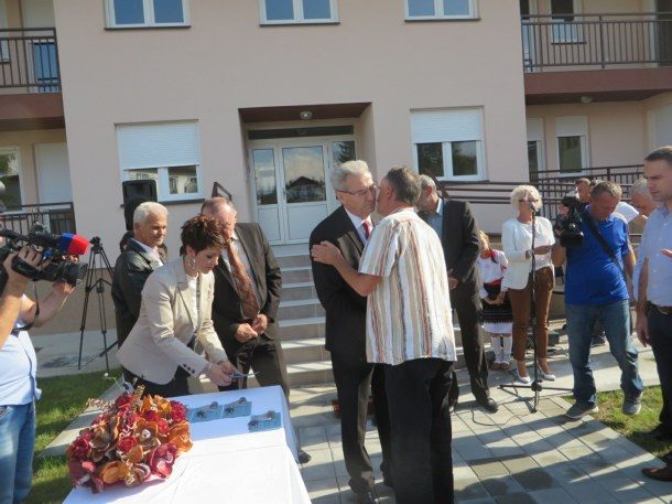 boracka-zgrada-u-rogatici-3