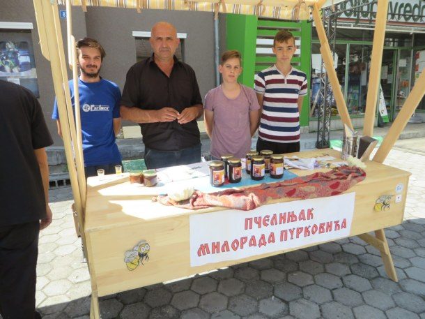 Izlozba pcelara u Rogatici (4)