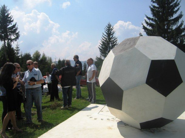 Naucni skup posjetio Prevrzmu (2)