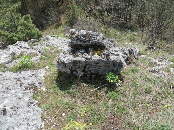 mala-stolica-na-vrataru