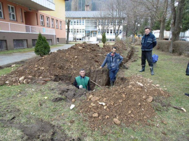 rucni-iskop-radnici-vodovoda-i-higre