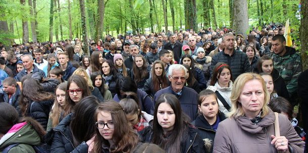 ucenici-rogatice-u-gradini-1