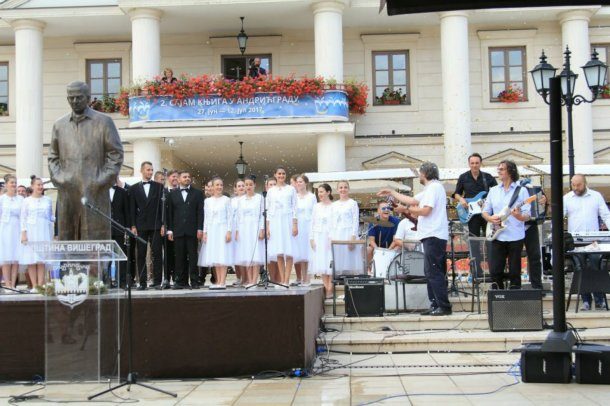 otvoren-drugi-sajam-knjiga-u-andricgradu-6
