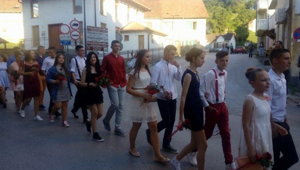 mali-maturanti-iz-visegrada-2