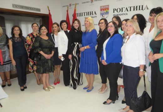 Povelja opštine Željki Cvijanović [FOTO]