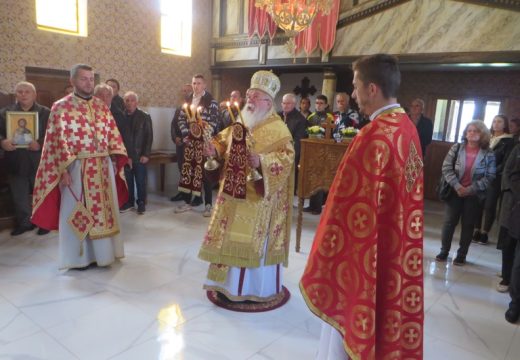 Svečnost na Borikama – Mitropolit Hrizostom služio svetu liturgiju [FOTO]
