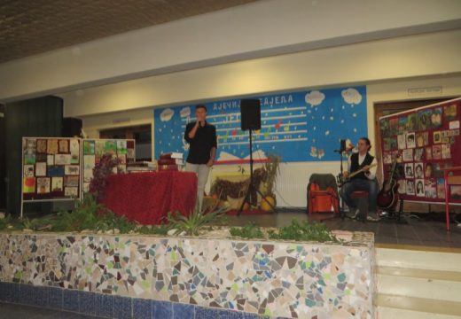 Dječija nedjelja u Rogatici – Poetsko-muzičko veče u osnovnoj školi [FOTO]