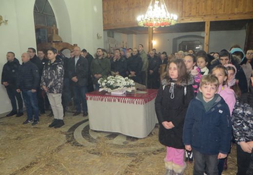 Badnje veče u Rogatici [FOTO]