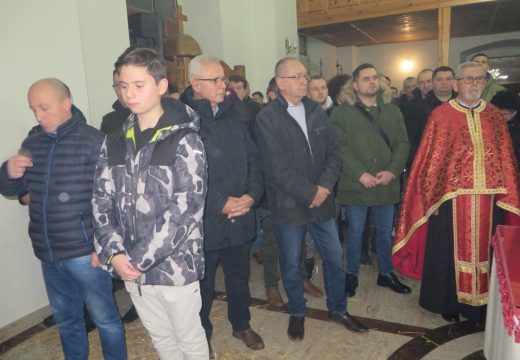 Badnje veče u Rogatici [FOTO]