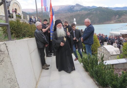 Stari Brod u kanjonu Drine – Parastos starobrodskim mučenicima [FOTO] (VIDEO)