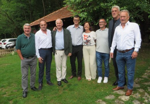 Juče poslije podne i sinoć u Ziličini kod Rogatice – Susret maturanata iz 1983. godine [FOTO]