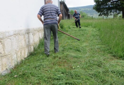 Uz još  jedno druženje mještana Sjevrska kod Borika – Pjesmom okončali radnu akciju [FOTO]