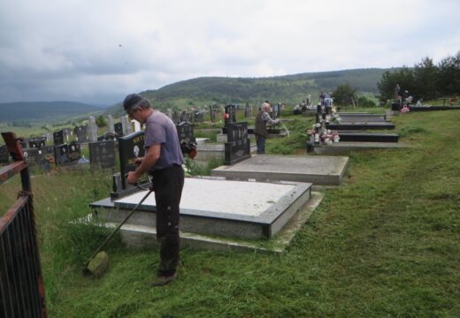 Uz još  jedno druženje mještana Sjevrska kod Borika – Pjesmom okončali radnu akciju [FOTO]