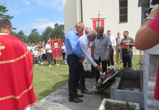 Ilindan na Borikama – Tradicionalno saborovanje kod lokalne crkve [FOTO]