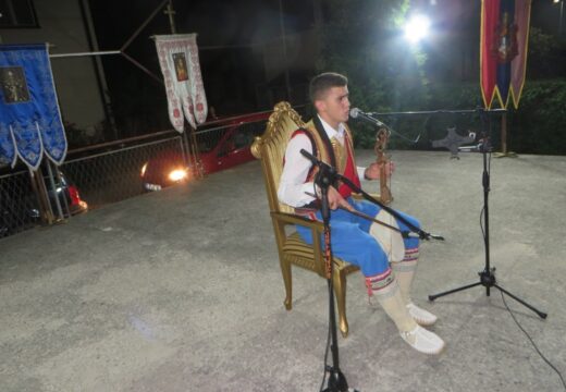 Guslari uveličali slavlje [FOTO]