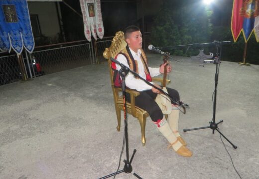 Guslari uveličali slavlje [FOTO]