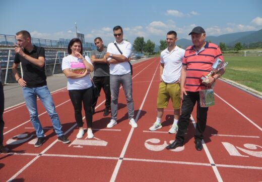 Susret za viđenje rogatičkih atletskih legendi-veterana – Priznanje učitelju Radu Kaporu
