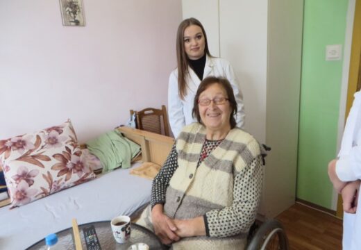 Medicinari iz Foče u Domu „Sunce“ u Rogatici