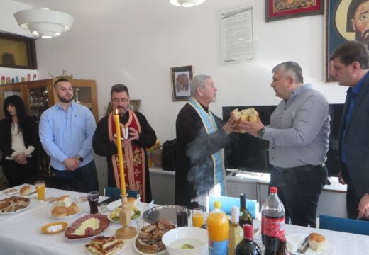Osnovna škola „Sveti Sava“ u Rogatici obilježila krsnu slavu Svetog Savu [FOTO]