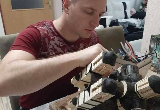 Izradio makete 11 fočanskih hramova – Patrijarhov osmijeh najljepša nagrada [FOTO]