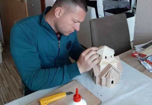 Izradio makete 11 fočanskih hramova – Patrijarhov osmijeh najljepša nagrada [FOTO]