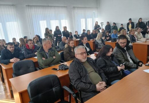 Potpisani ugovori o stipendiranju sa 87 studenata