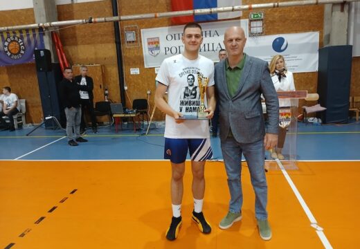 Održan memorijalni košarkaški turnir „Srećko Forcan“ u Rogatici [FOTO]