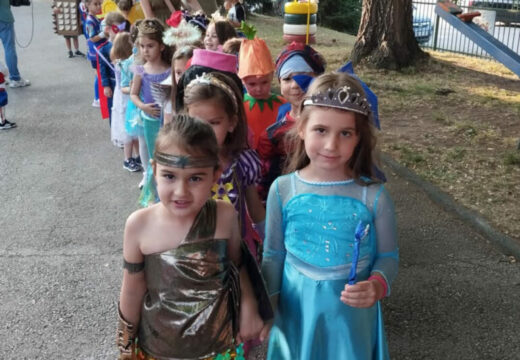 Tradicionalni dječiji maskenbal na ulicama Andrićgrada i Višegrada