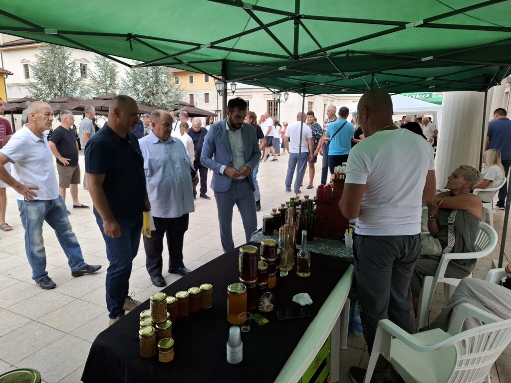 Na Međunarodnom sajmu meda i pčelarske opreme 25 izlagača