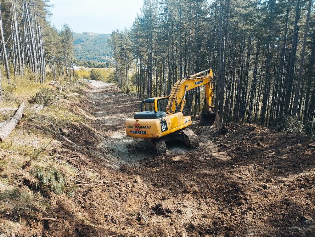 Gradi se put od Rudog do Ravanaca – u toku probijanje trase preko „Oblih Glava“