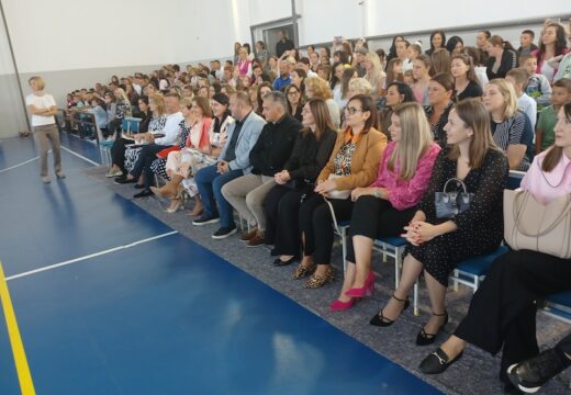 Osnovaca manje, srednjoškolaca više 