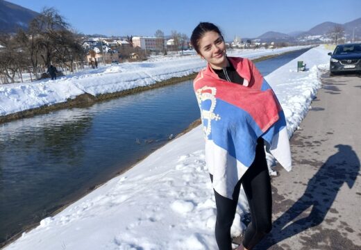 Plivanje za Časni krst u Rogatici [FOTO]