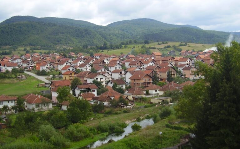 Od kuloarskih i kafanskih priča do javnog saopštenja opštine - Djeluje ...